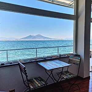 La Casa Sull' Acqua , Naples Italie